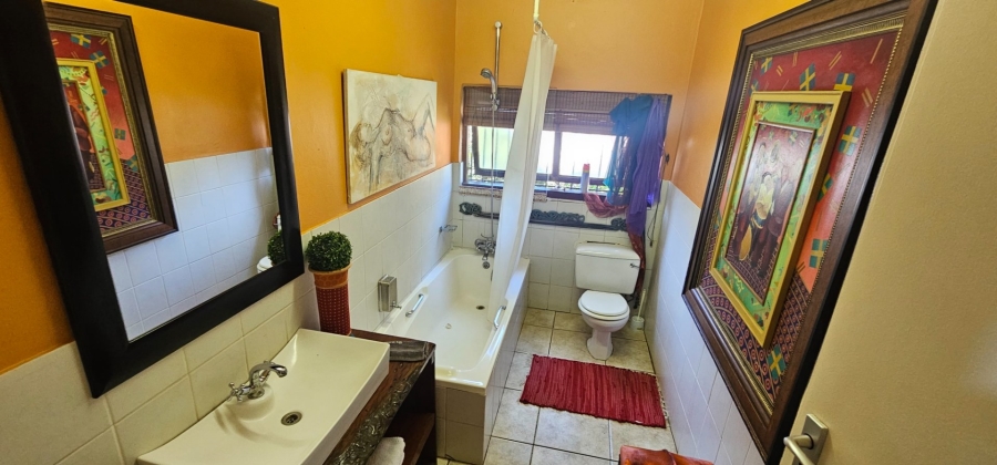 6 Bedroom Property for Sale in Schoemansville North West